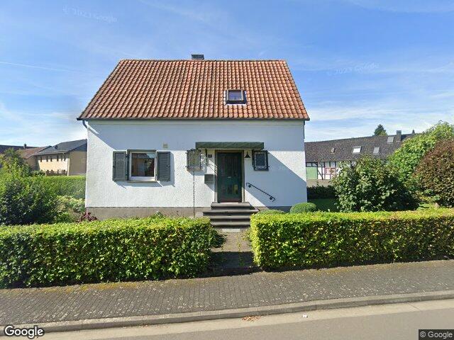 Zwangsversteigerung: Garage, Einfamilienhaus in Blankenheim, Freilingen