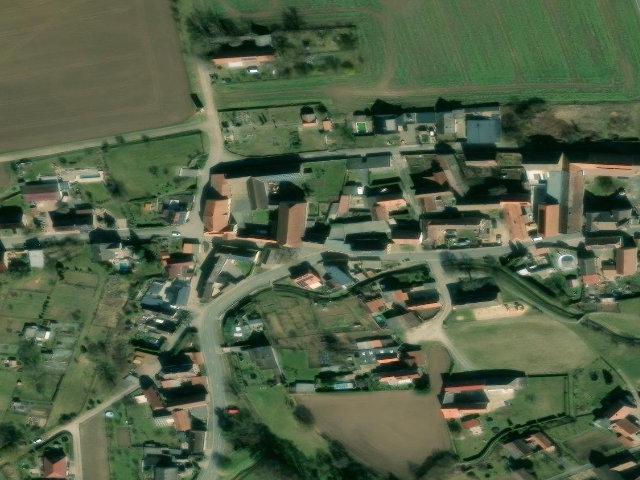 Einfamilienhaus in Laucha an der Unstrut, Tröbsdorf
