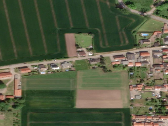 Grundstück in Huy