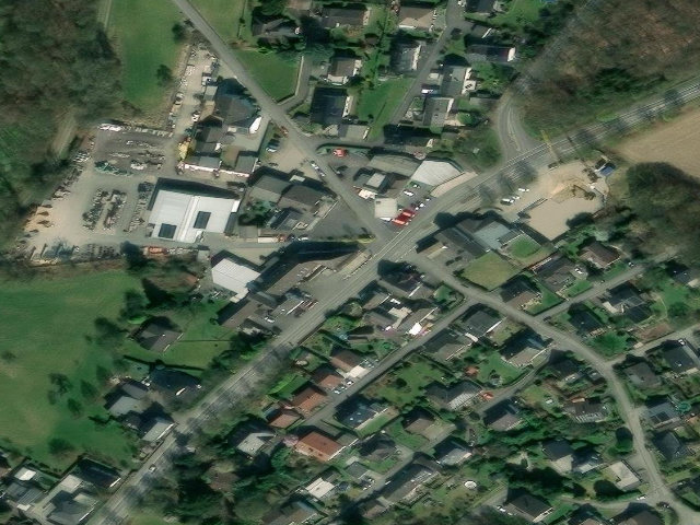 Wohn-/Geschäftshaus in Neunkirchen-Seelscheid, Oberheister