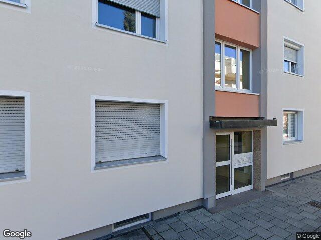 Zwangsversteigerung: Eigentumswohnung (1 bis 2 Zimmer), Kfz-Stellplatz (Tiefgarage) in München (Moosach)