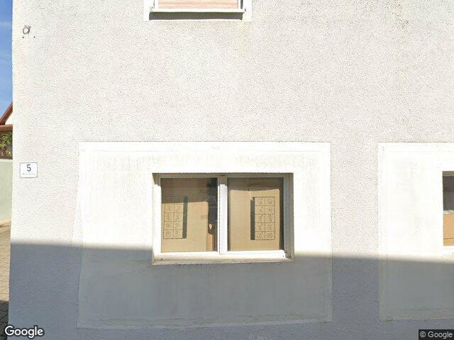 Zwangsversteigerung: Einfamilienhaus, Garage in Lauterhofen
