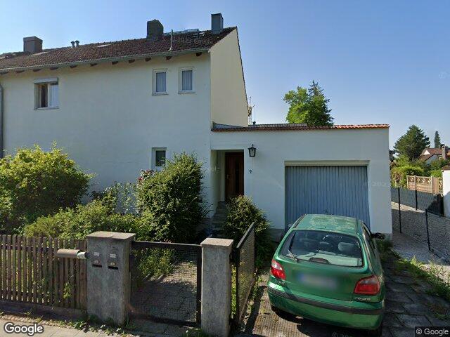 Zwangsversteigerung: Einfamilienhaus in Eichenau