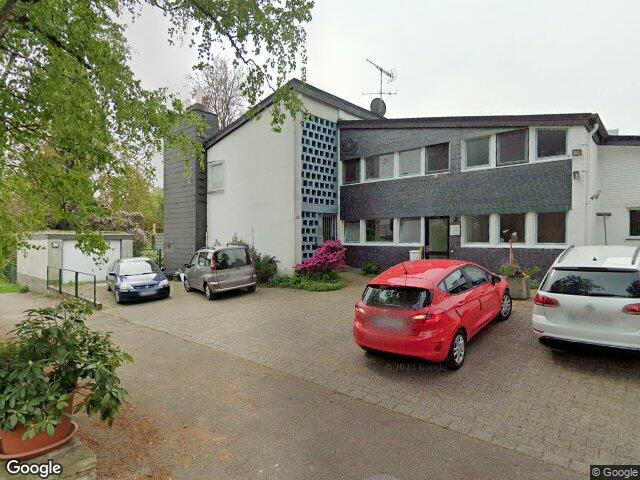 Zwangsversteigerung: Garage, Einfamilienhaus mit integrierter Arztpraxis in Essen