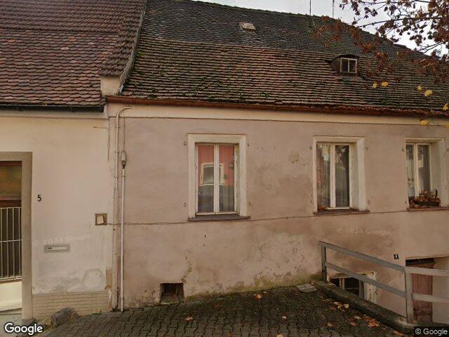 Zwangsversteigerung: Mehrfamilienhaus in Sulzbach-Rosenberg