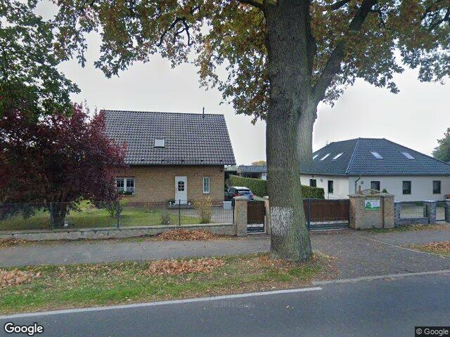 Zwangsversteigerung: Einfamilienhaus in Löwenberg, Neulöwenberg