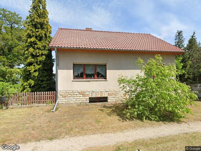 Zwangsversteigerung: Einfamilienhaus in Speichrow