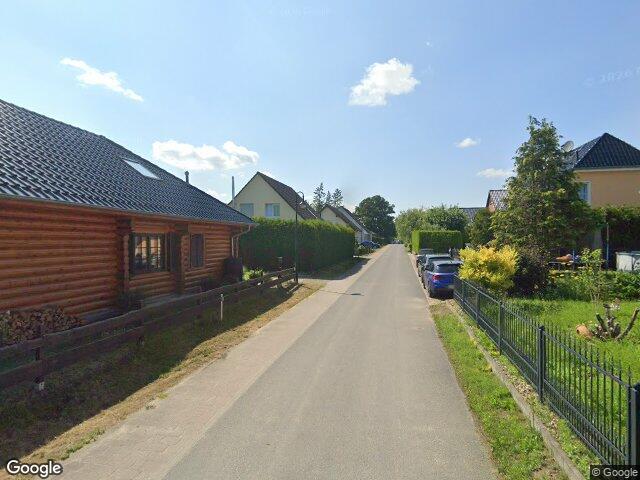 Zwangsversteigerung: Einfamilienhaus in Pausin