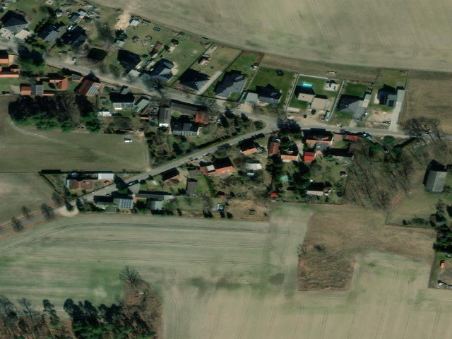 Zwangsversteigerung: Einfamilienhaus in Neuhausen/Spree, Haasow