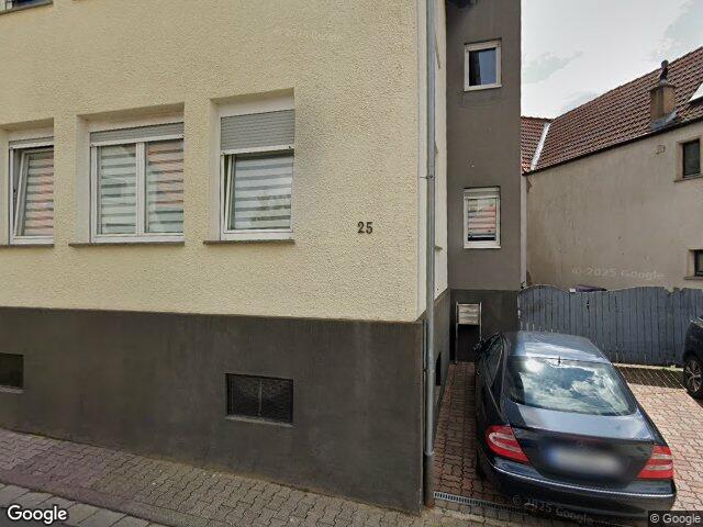 Zwangsversteigerung: Einfamilienhaus in Groß-Umstadt, Semd