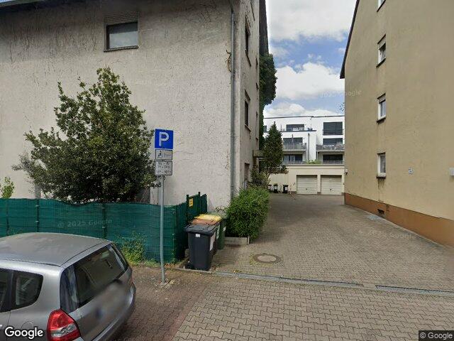 Zwangsversteigerung: Eigentumswohnung (ab 5 Zimmer) in Frankfurt am Main, Griesheim