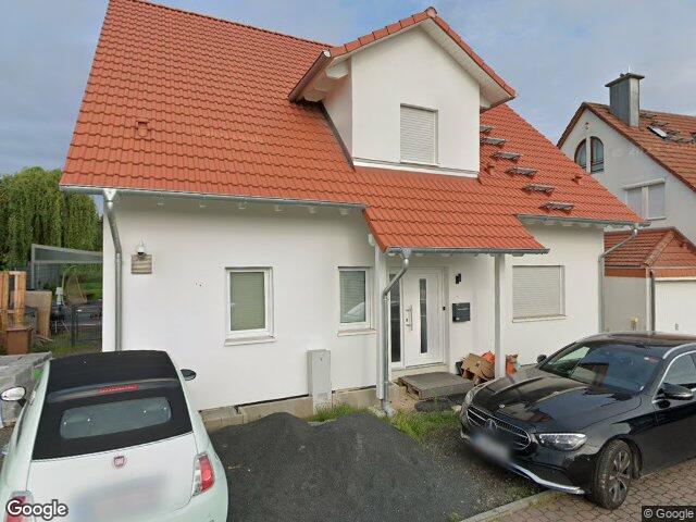 Zwangsversteigerung: Einfamilienhaus in Hanau, Mittelbuchen