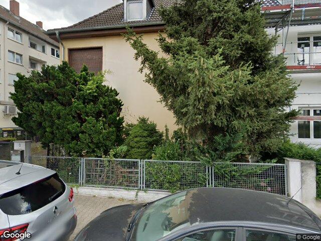 Zwangsversteigerung: Mehrfamilienhaus in Frankfurt am Main