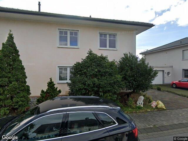 Zwangsversteigerung: Garage, Eigentumswohnung (3 bis 4 Zimmer) in Lippstadt, Cappel