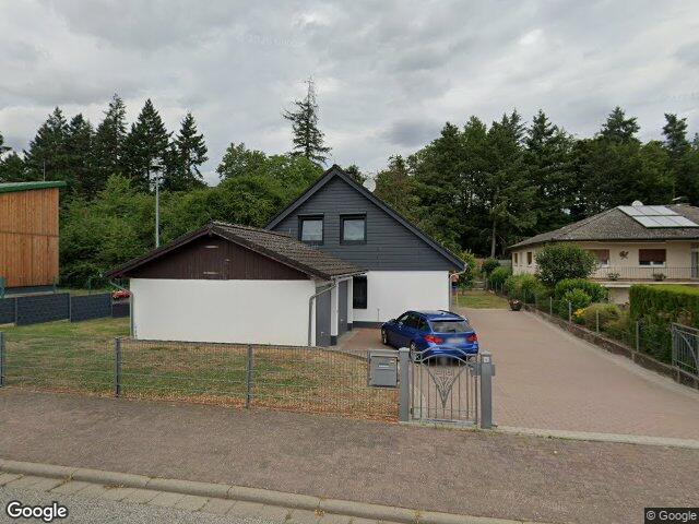 Zwangsversteigerung: Einfamilienhaus, Garage in Hungen, Trais-Horloff