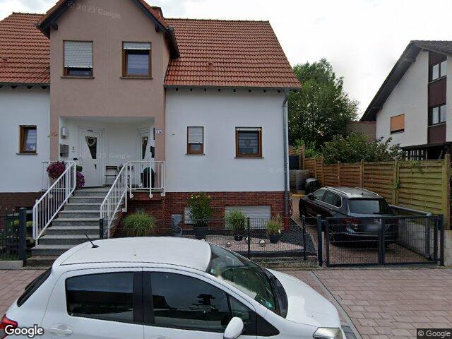 Zwangsversteigerung: Doppelhaushälfte in Maintal, Wachenbuchen