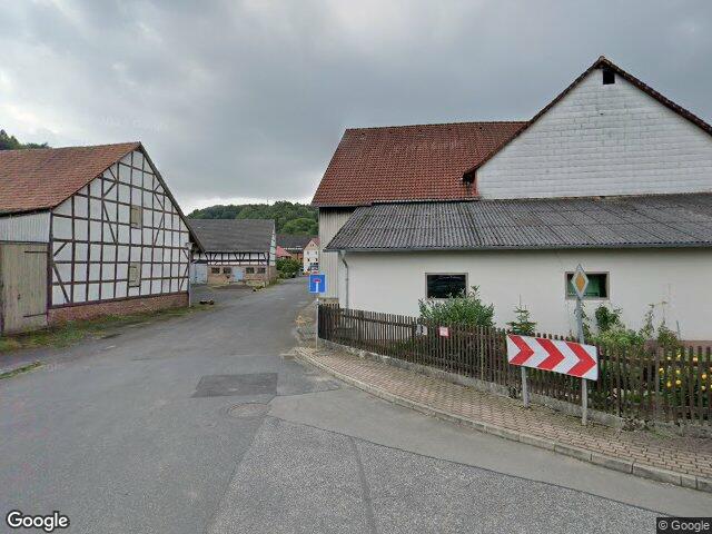 Zwangsversteigerung: Zweifamilienhaus, Scheune und Werkstatt in Breitenbach, Machtlos