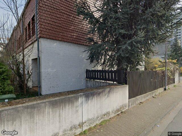 Zwangsversteigerung: Einfamilienhaus in Frankfurt am Main, Sachsenhausen