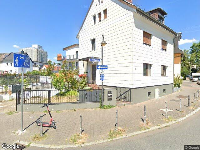 Zwangsversteigerung: Zehn Wohnungen, jeweils mit Kellerabstellraum als SNR, als Wohnungseigentum und zehn Tiefgaragenplätze als Teileigentum. in Frankfurt am Main, Hausen