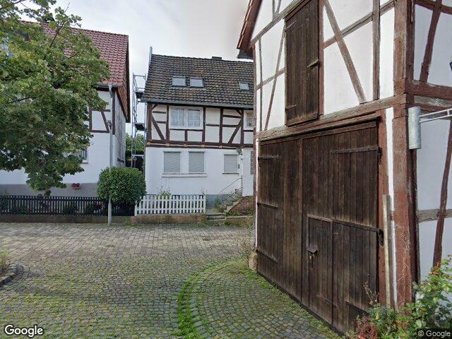 Zwangsversteigerung: Einfamilienhaus in Habichtswald, Ehlen