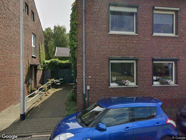 Zwangsversteigerung: Doppelhaushälfte, Wohnhaus mit abgäningen Nebengebäuden (Garage, Schuppen und Hofüberdachung) in Heinsberg, Oberbruch