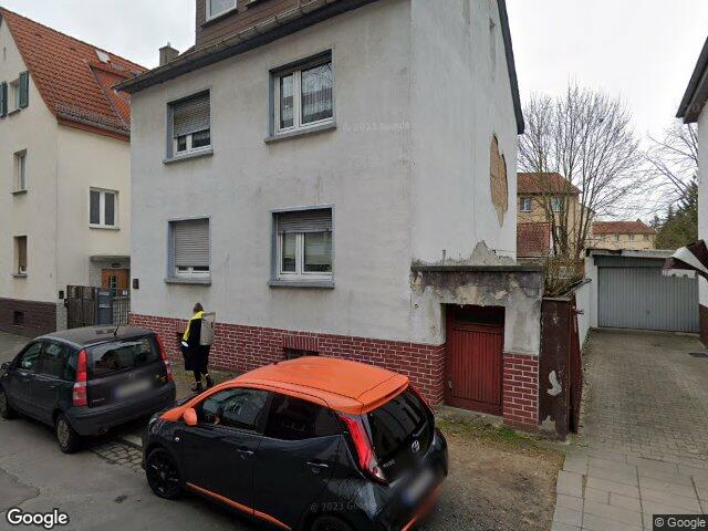 Zwangsversteigerung: Mehrfamilienhaus in Offenbach am Main