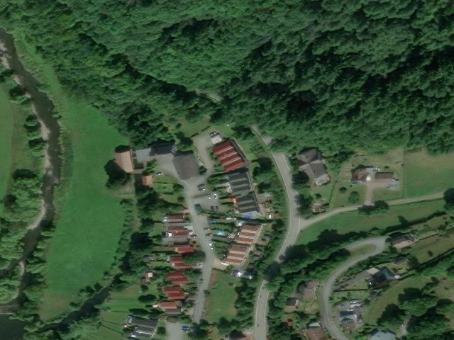 Zwangsversteigerung: Eigentumswohnung (1 bis 2 Zimmer) in Hatzfeld, Holzhausen