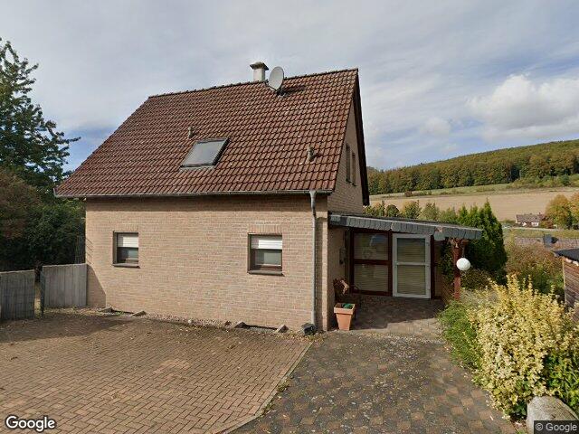 Zwangsversteigerung: Einfamilienhaus in Aerzen, Grießem