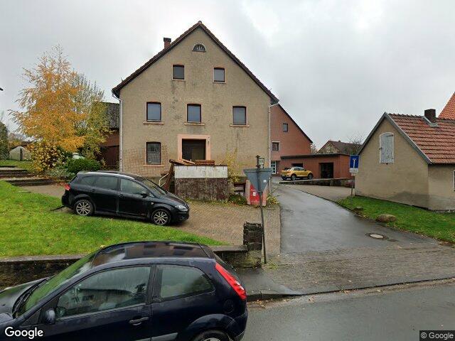 Zwangsversteigerung: land- und forstwirtschaftlich genutztes Grundstück, Einfamilienhaus in Kalletal, Lüdenhausen