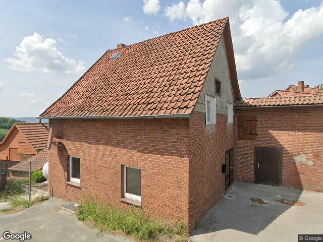 Zwangsversteigerung: Einfamilienhaus in Rinteln, Volksen