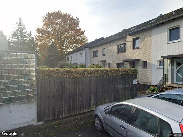 Zwangsversteigerung: Reihenhaus, Garage in Hannover