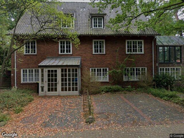 Zwangsversteigerung: Einfamilienhaus, mit ehemaliger Praxis, Garage und Gartenhaus in Hatten, Sandkrug