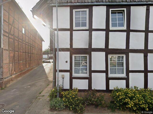 Zwangsversteigerung: Mehrfamilienhaus in Einbeck, Holtensen