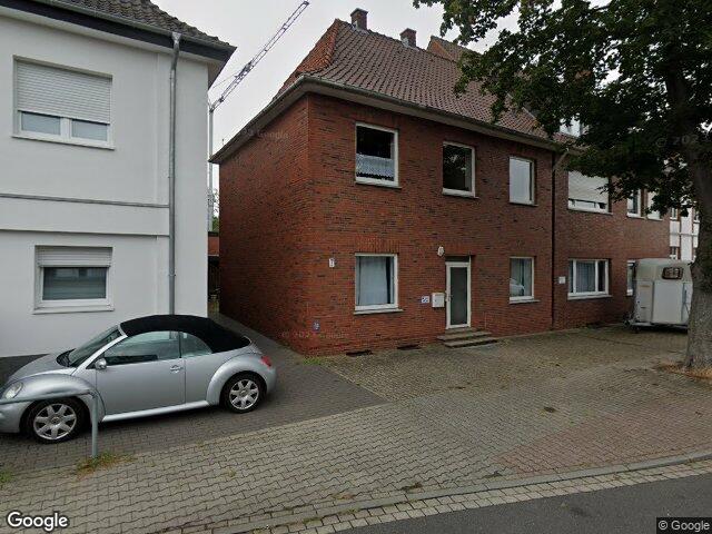 Zwangsversteigerung: Mehrfamilienhaus, Mehrfamilienhaus in Meppen