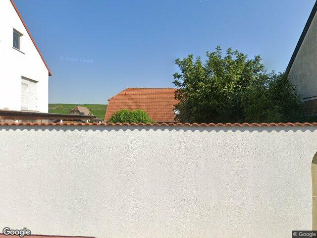 Zwangsversteigerung: Ein-/Zweifamilienhaus in Kleinkarlbach