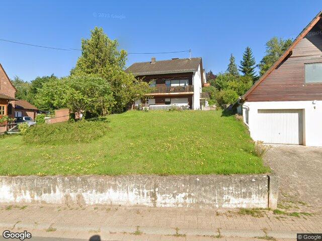 Zwangsversteigerung: Einfamilienhaus, Gebäude- und Freifläche/Hauptstraße 1a, 67316 Hertlingshausen in Hertlingshausen
