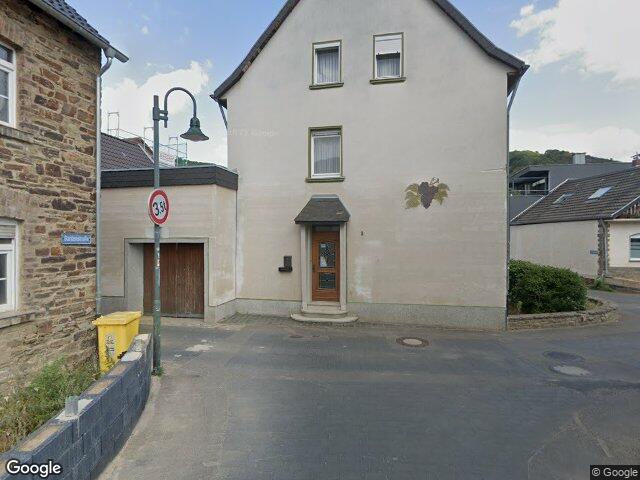 Zwangsversteigerung: Einfamilienhaus in Dernau, Bad Neuenahr