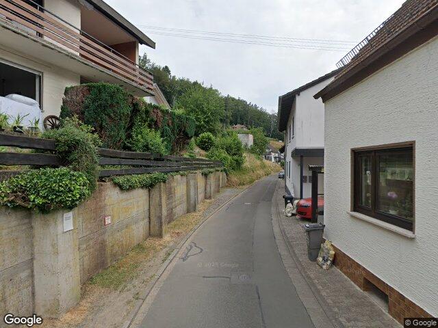 Zwangsversteigerung: land- und forstwirtschaftlich genutztes Grundstück in Linden
