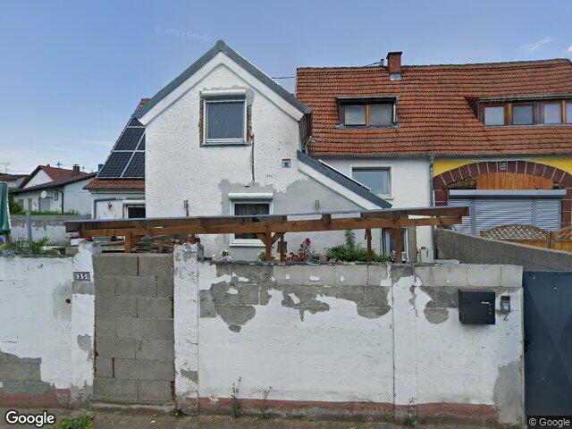 Zwangsversteigerung: Einfamilienhaus in Mehlingen, Neukirchen