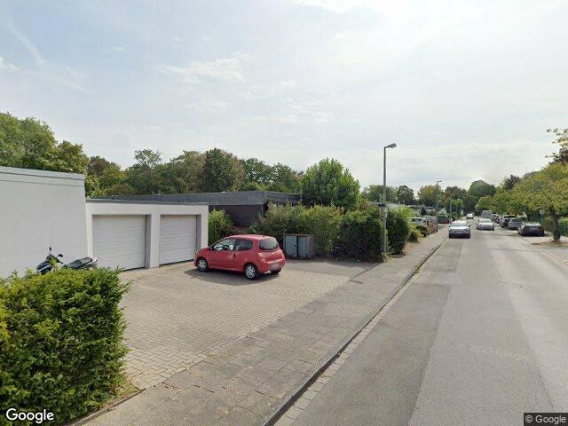 Zwangsversteigerung: Bungalow und Garage in Duisburg, Rahm