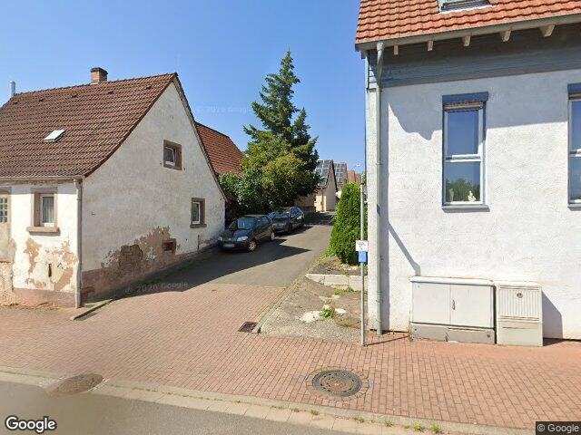 Zwangsversteigerung: Einfamilienhaus in Winnweiler, Alsenbrück-Langmeil