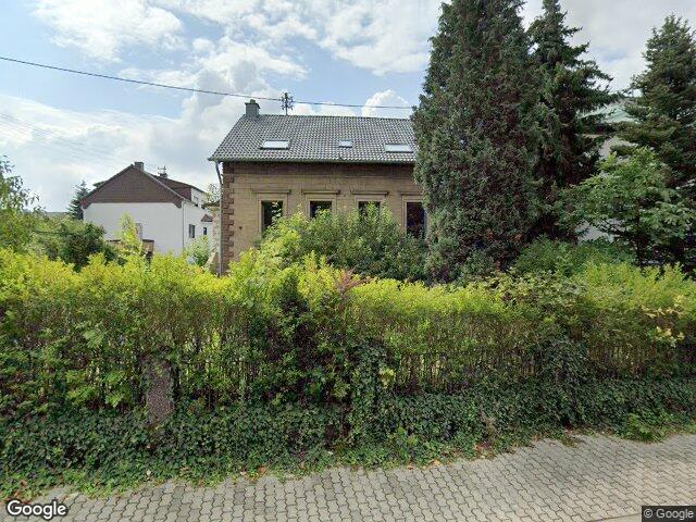 Zwangsversteigerung: Einfamilienhaus in Wadgassen , Hostenbach