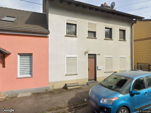Zwangsversteigerung: Einfamilienhaus in Völklingen, Wehrden