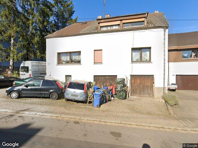 Zwangsversteigerung: Einfamilienhaus in Schwalbach , Sprengen