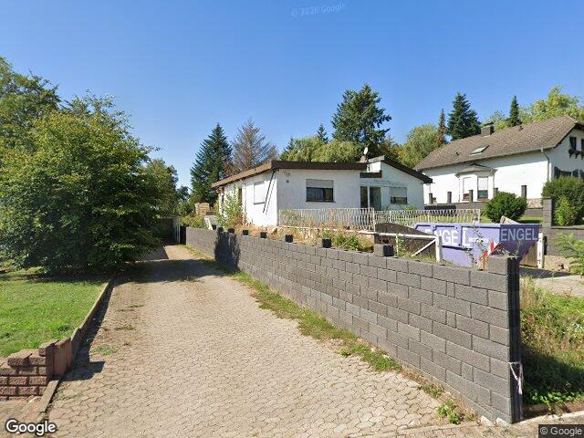Zwangsversteigerung: Einfamilienhaus, unbebautes Grundstück in Heusweiler