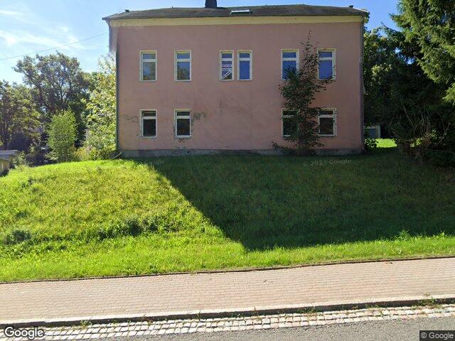 Zwangsversteigerung: Mehrfamilienhaus in Schönheide