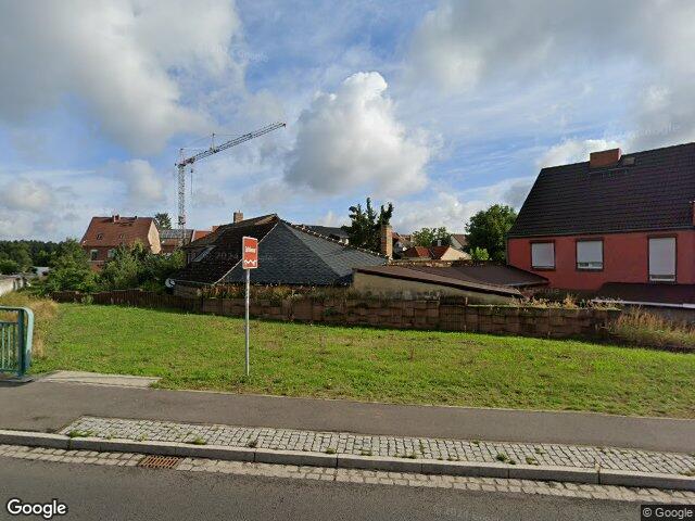 Zwangsversteigerung: Doppelhaushälfte, Einfamiliendoppelhaushälfte in Stadt Raguhn-Jeßnitz, OT Jeßnitz