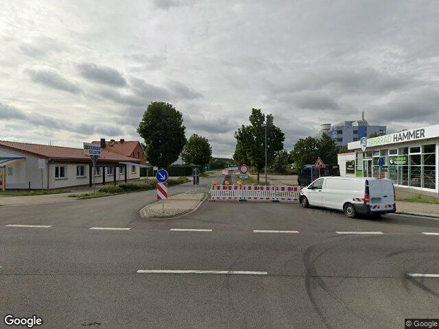 Zwangsversteigerung: Einfamilienhaus, Nebengebäude in Stadt Bitterfeld-Wolfen, OT Bitterfeld