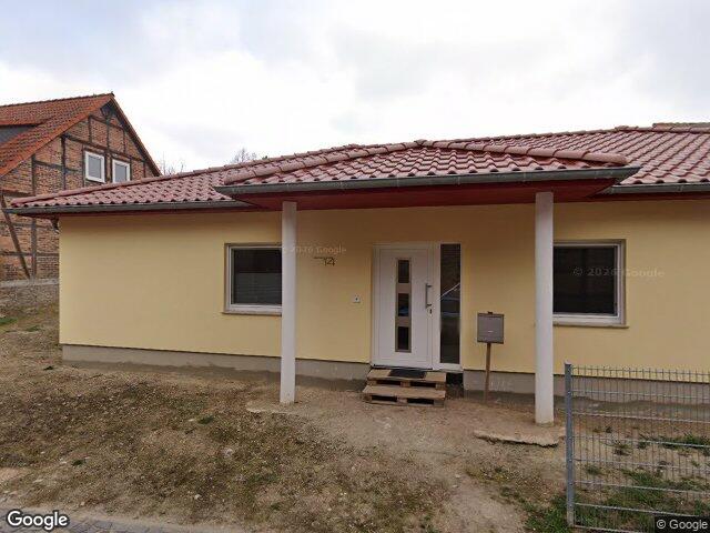 Zwangsversteigerung: Einfamilienhaus in Hötensleben, OT Wackersleben