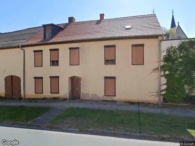 Zwangsversteigerung: Wohnhaus, Wirtschaftsgebäude in Bernburg, Aderstedt